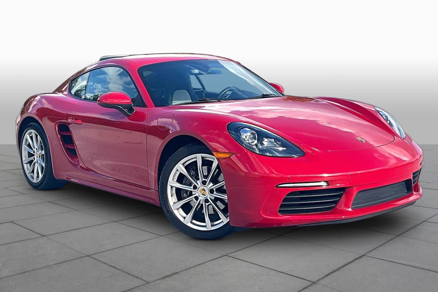 Used 2019 Porsche 718 Cayman RWD image 3