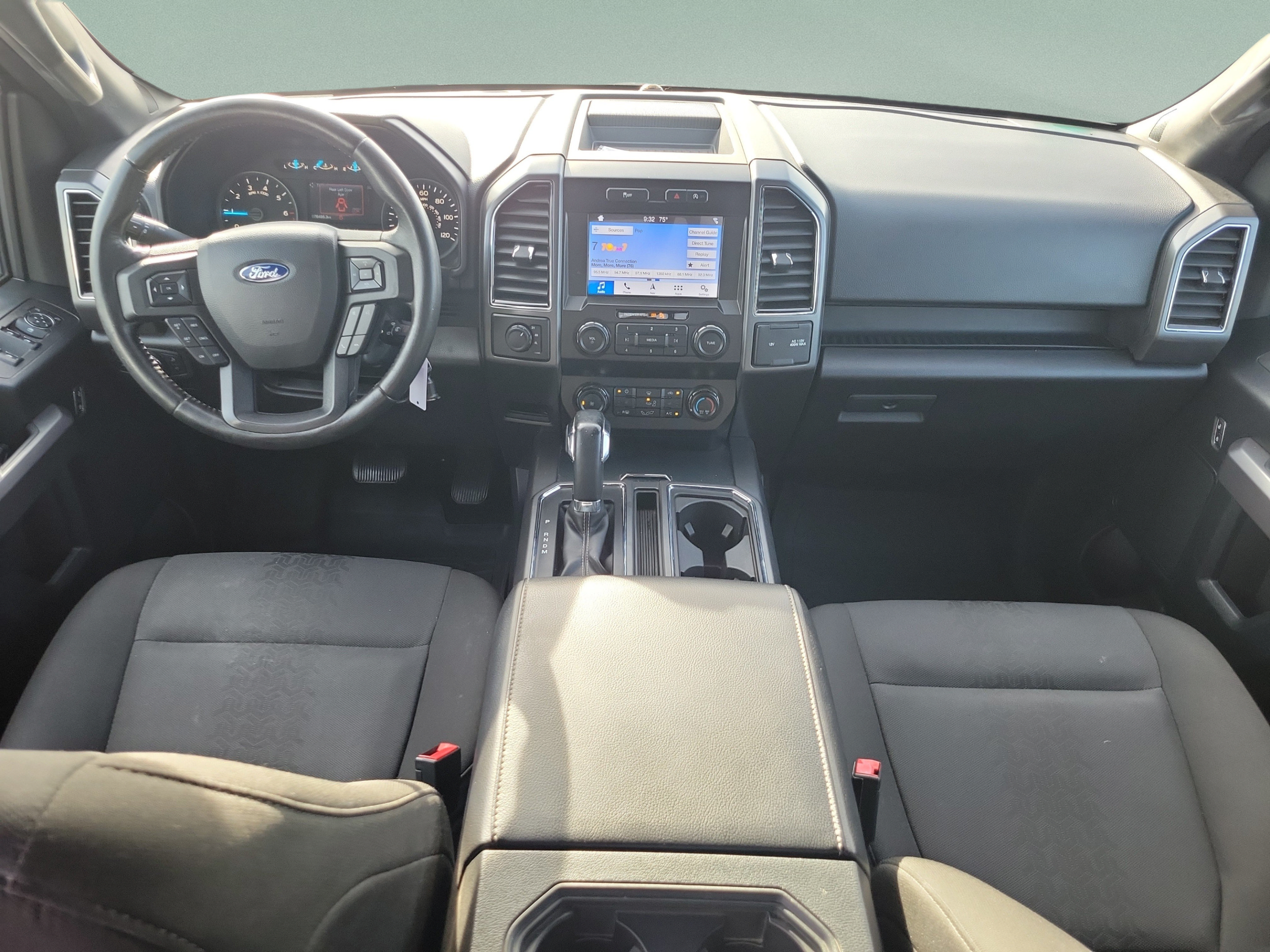Used 2019 Ford F150 XLT w/ Equipment Group 302A Luxury AWD/4WD image 11