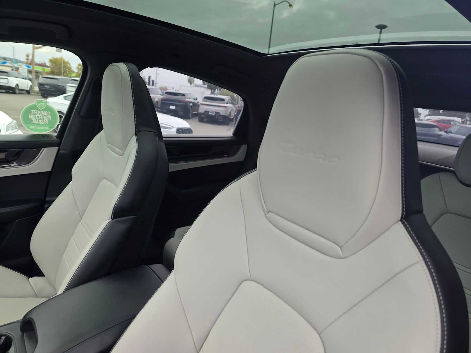 Used 2025 Porsche Cayenne Turbo image 27
