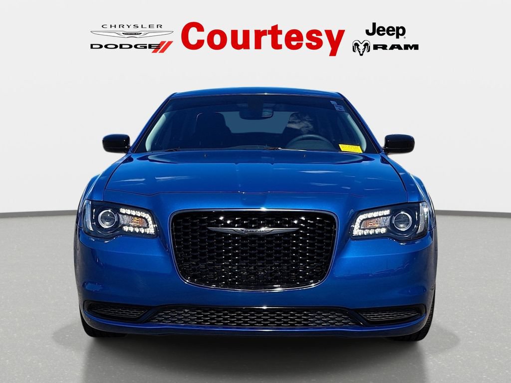 Certified 2023 Chrysler 300 Touring w/ Sport Appearance Package RWD image 9