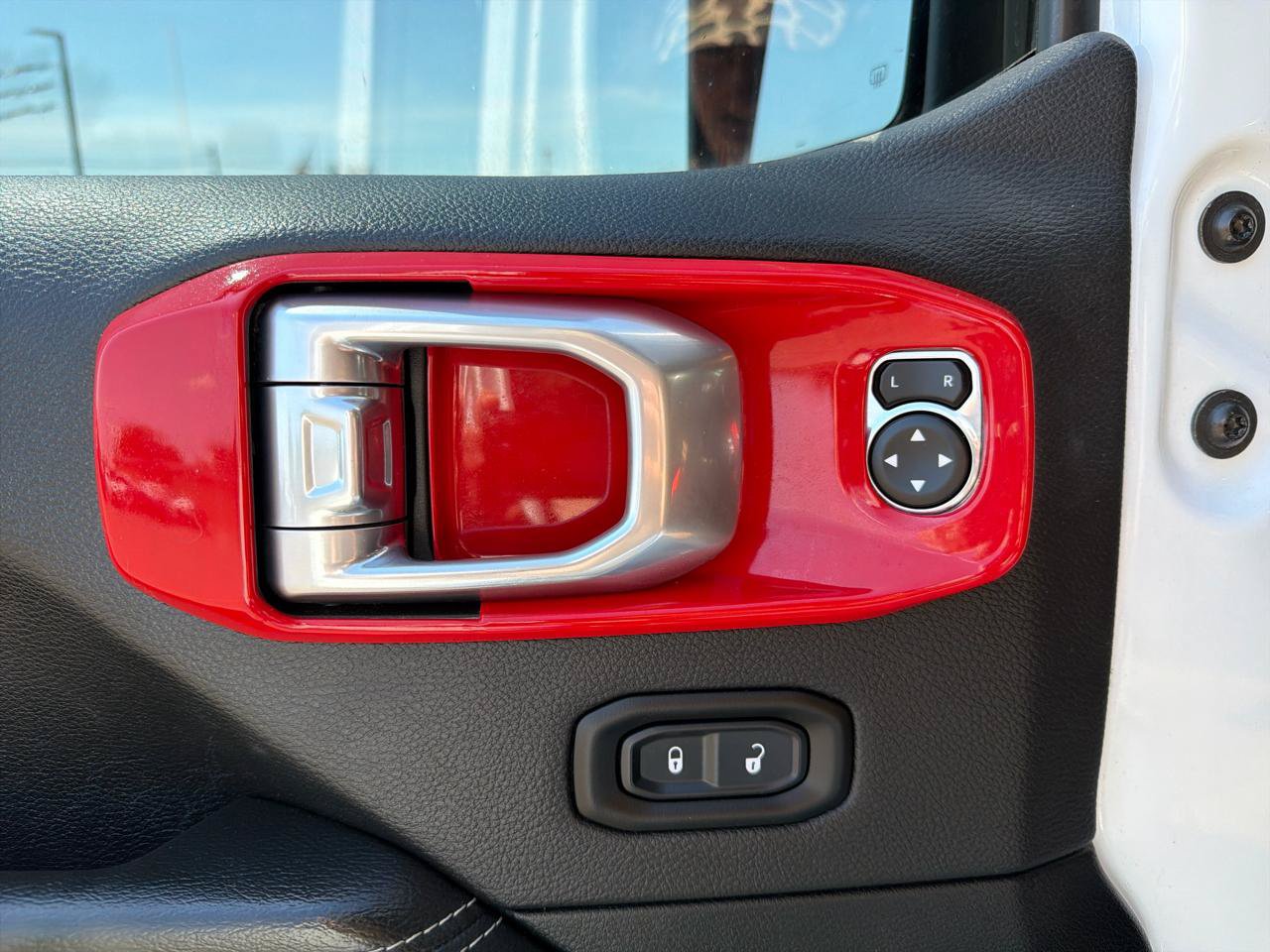 Used 2021 Jeep Gladiator Rubicon AWD/4WD image 14