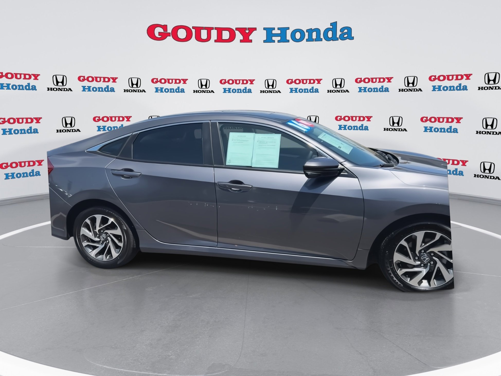 Used 2016 Honda Civic EX image 2