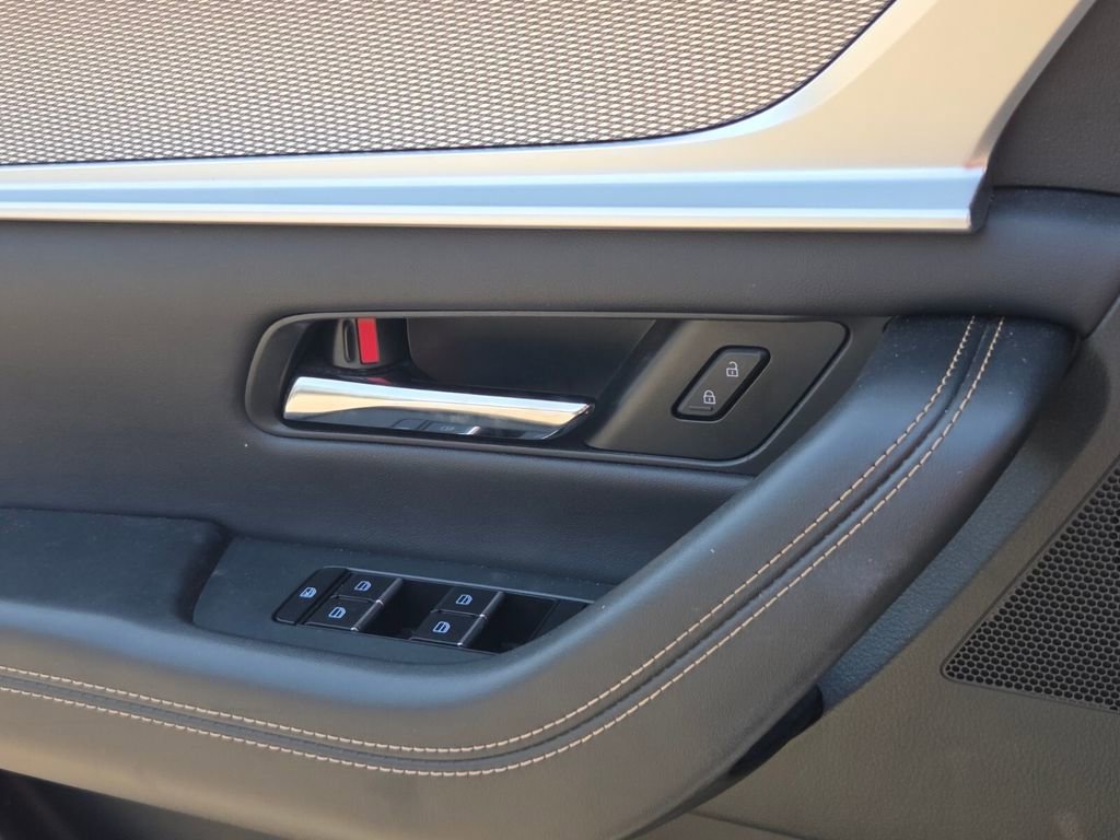 Used 2025 MAZDA CX-90 3.3 Turbo w/ Preferred Package image 28