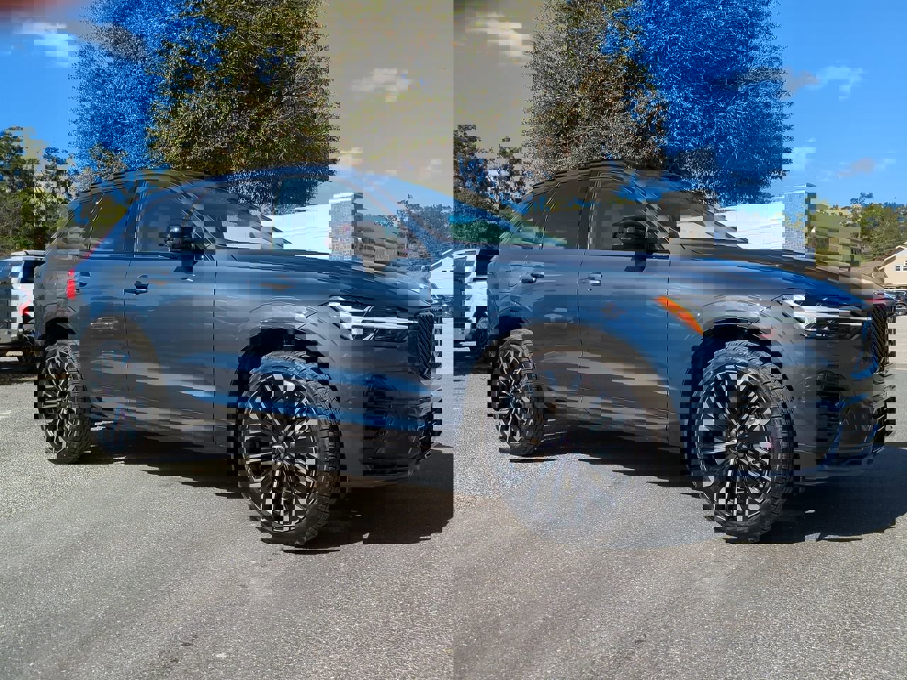 New 2026 Volvo XC60 T8 Ultra w/ Protection Package Premier image 2