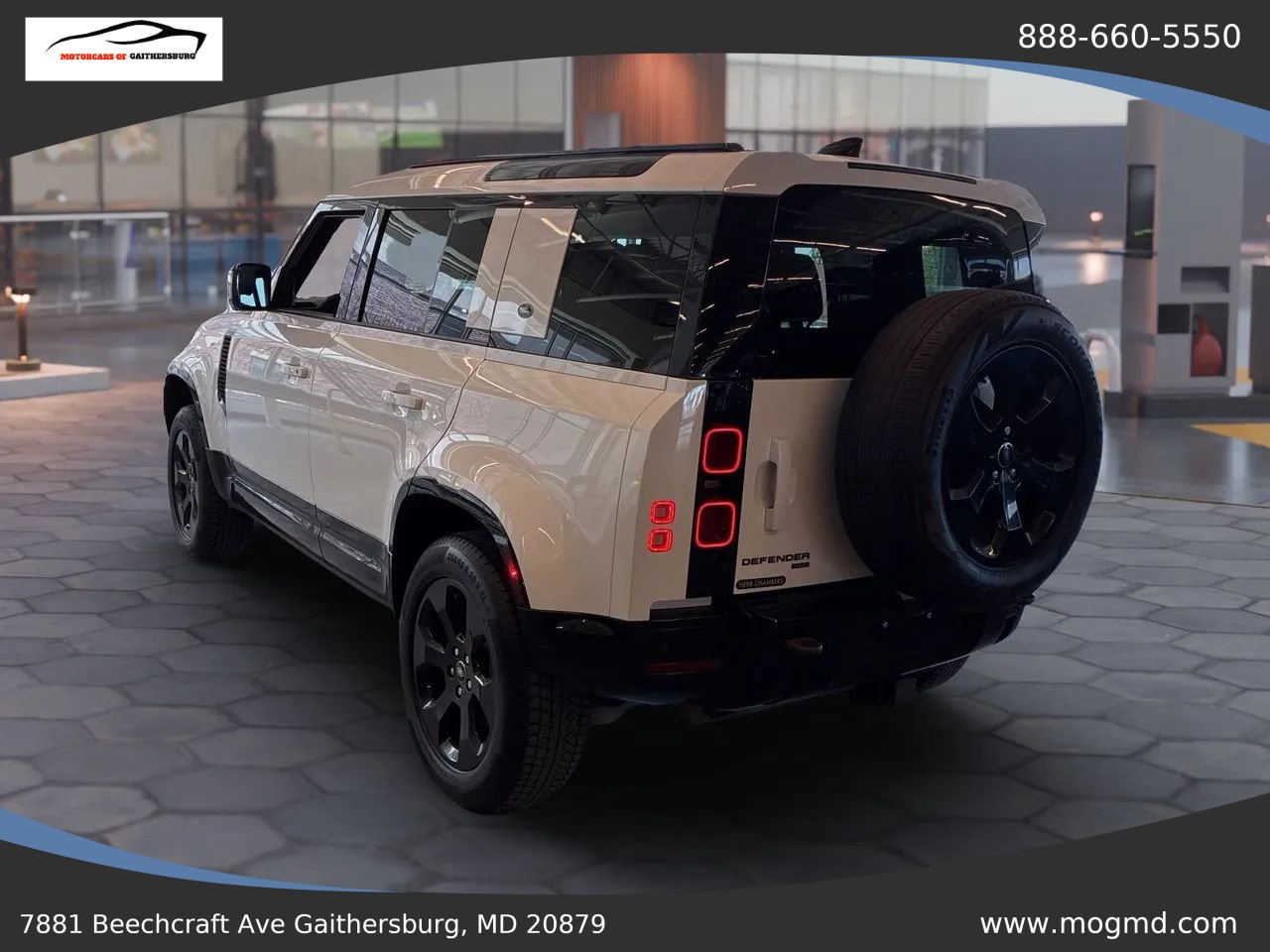 Used 2022 Land Rover Defender 110 X-Dynamic SE AWD/4WD image 6