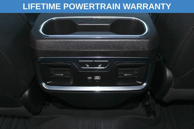Used 2024 GMC Sierra 3500 Denali w/ Denali Reserve Package AWD/4WD image 16