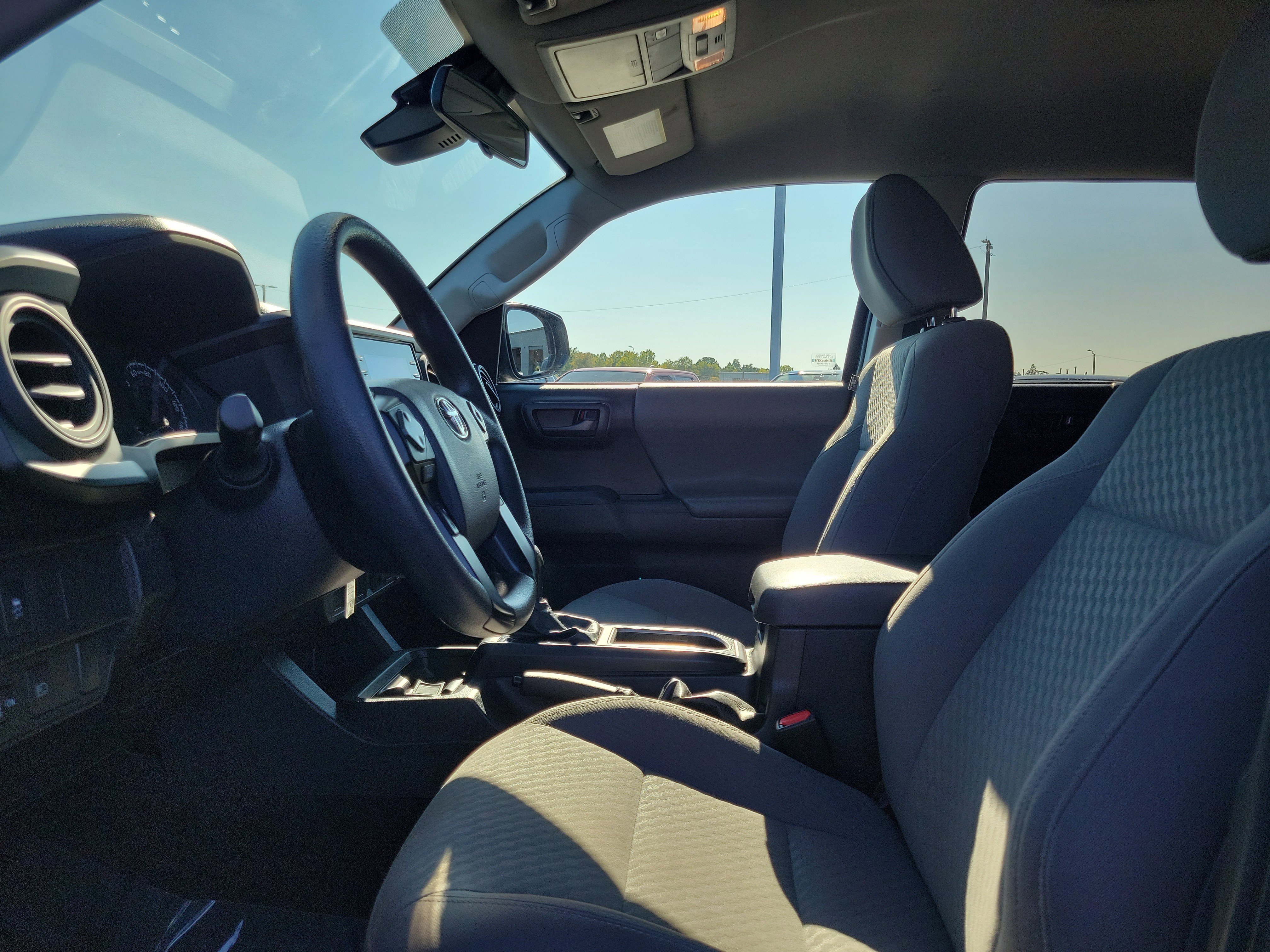 Used 2023 Toyota Tacoma SR AWD/4WD image 15