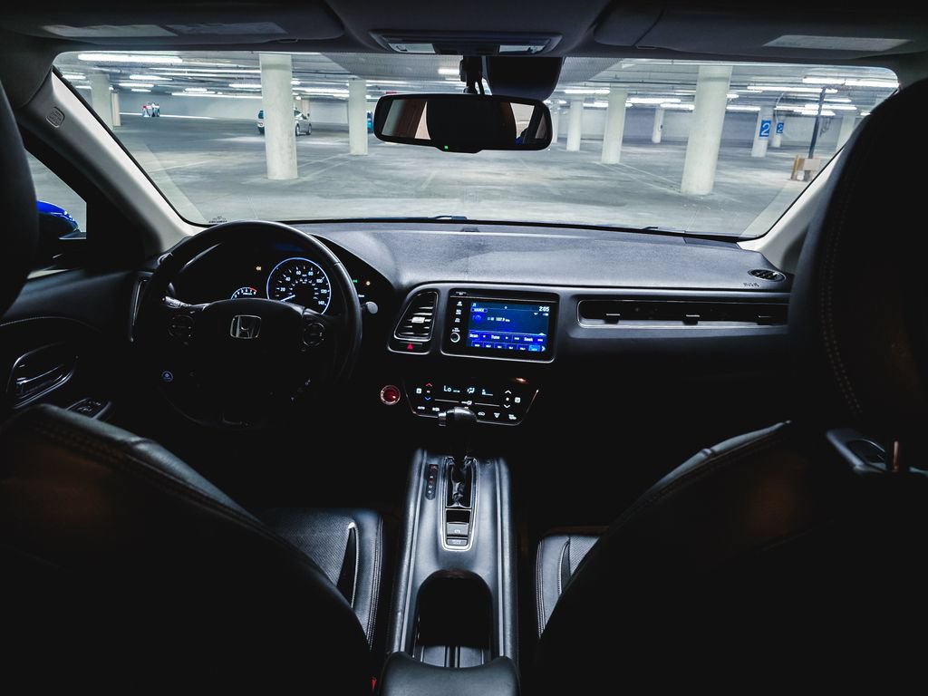 Used 2020 Honda HR-V EX-L image 3