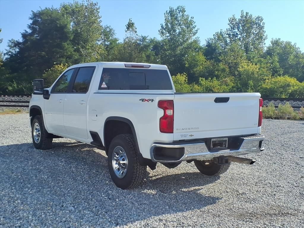 Used 2022 Chevrolet Silverado 3500 LT w/ Convenience Package AWD/4WD image 7