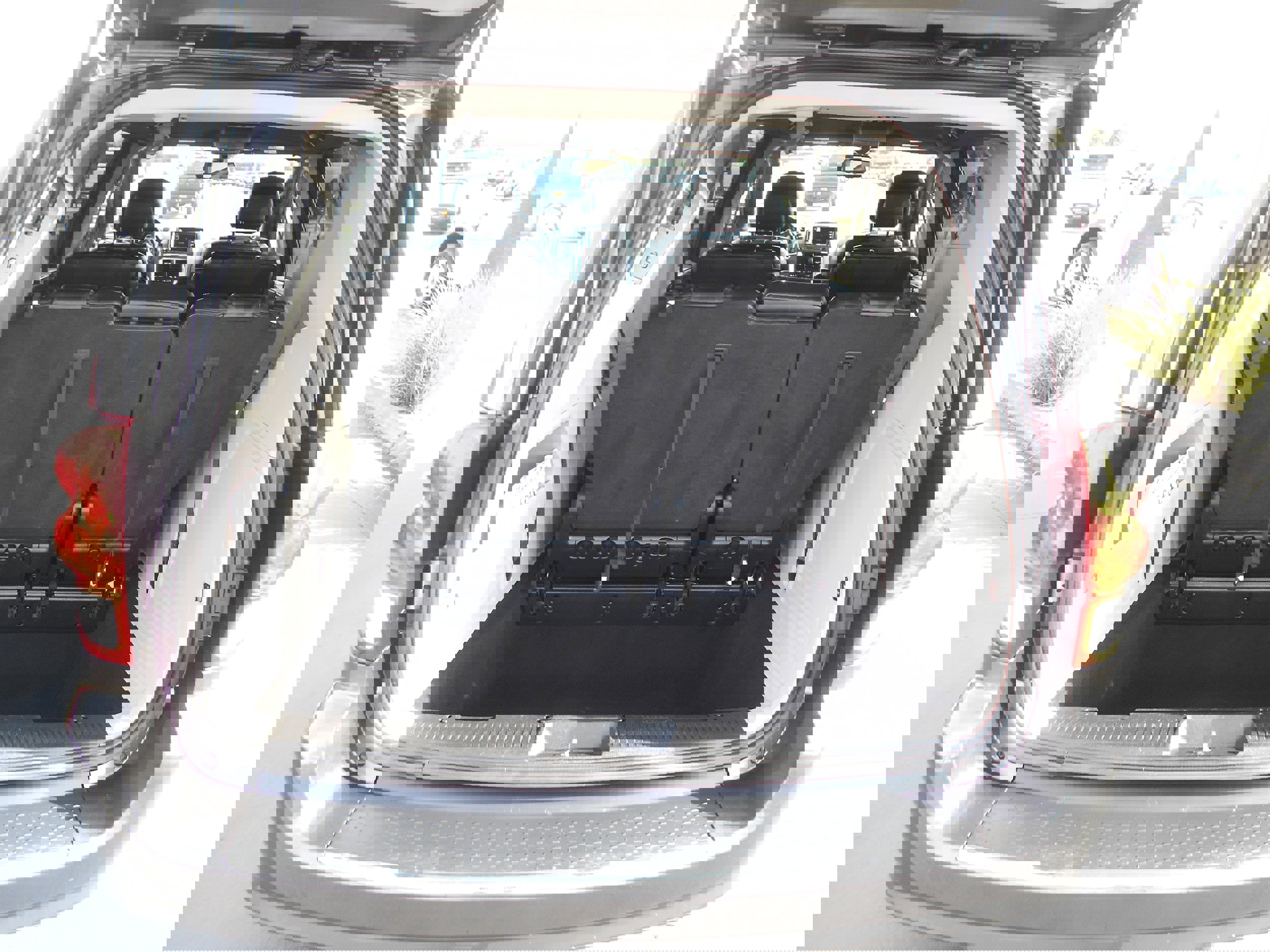 Used 2019 Dodge Grand Caravan SXT image 7