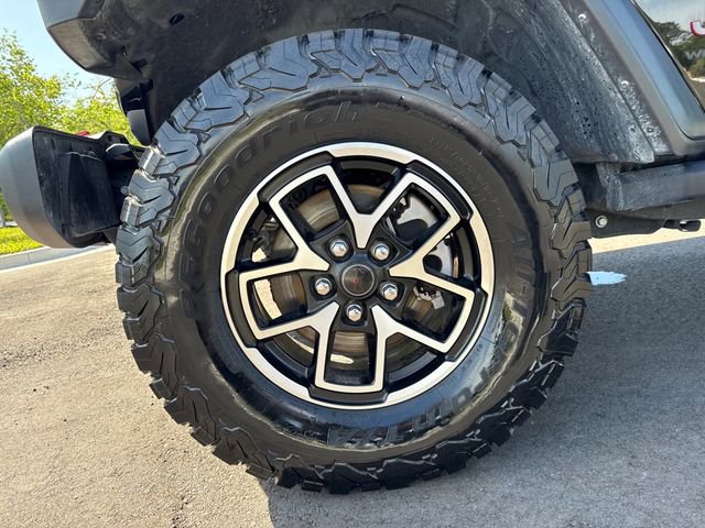 Used 2025 Jeep Wrangler Rubicon w/ Convenience Group image 13