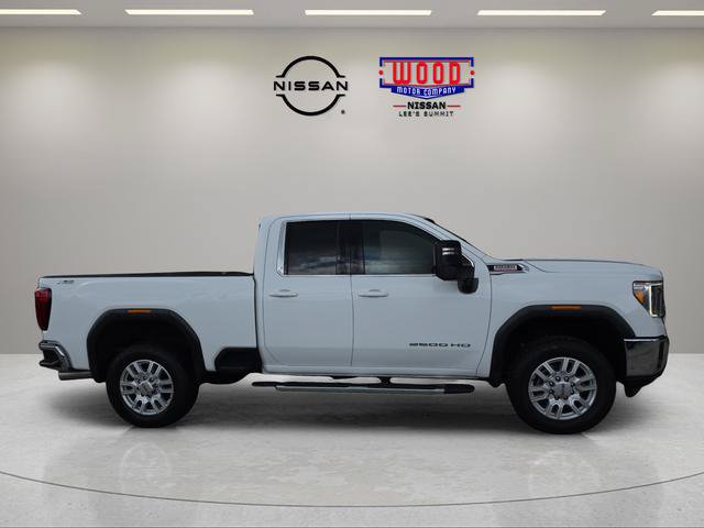 Used 2022 GMC Sierra 2500 SLE w/ SLE Value Package; AWD/4WD image 2