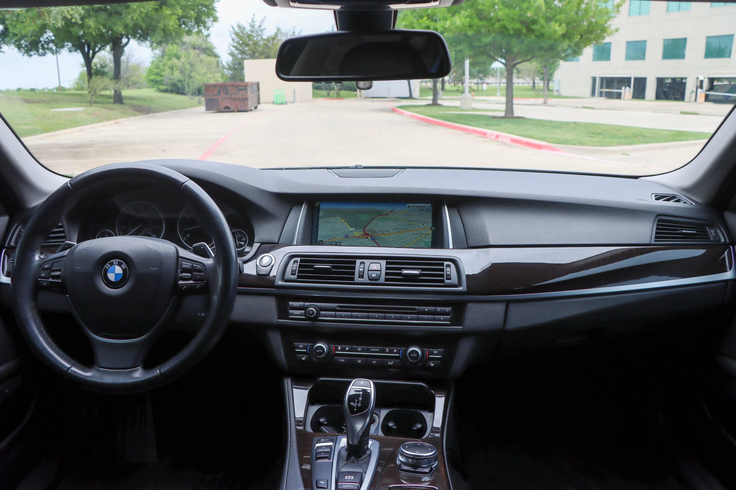 Used 2016 BMW 528i Sedan RWD image 25