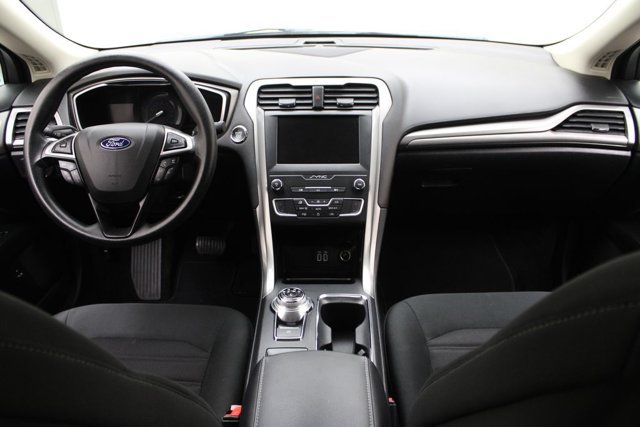 Certified 2019 Ford Fusion SE FWD image 5