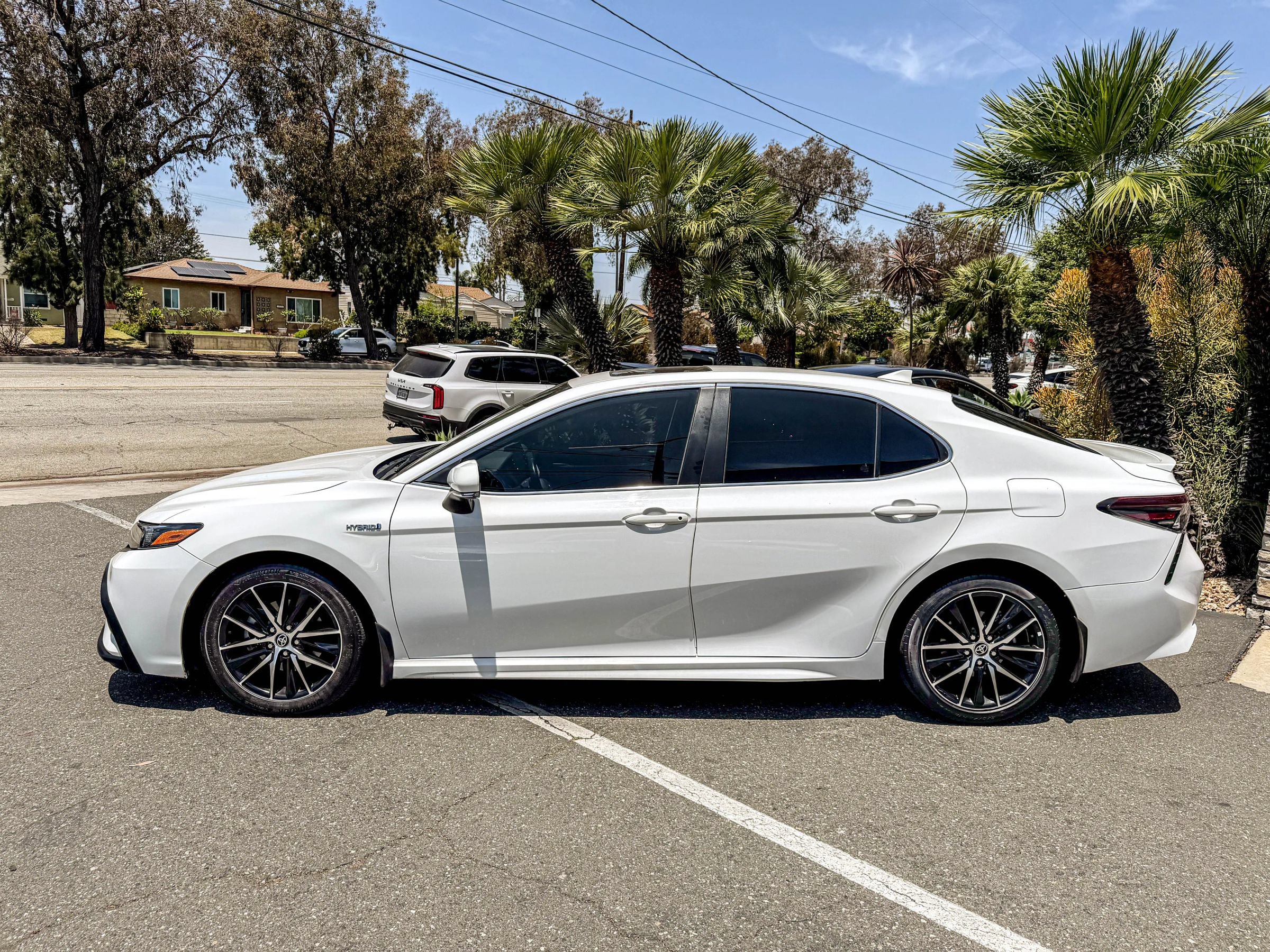 Used 2021 Toyota Camry SE w/ Audio Upgrade Package FWD image 13