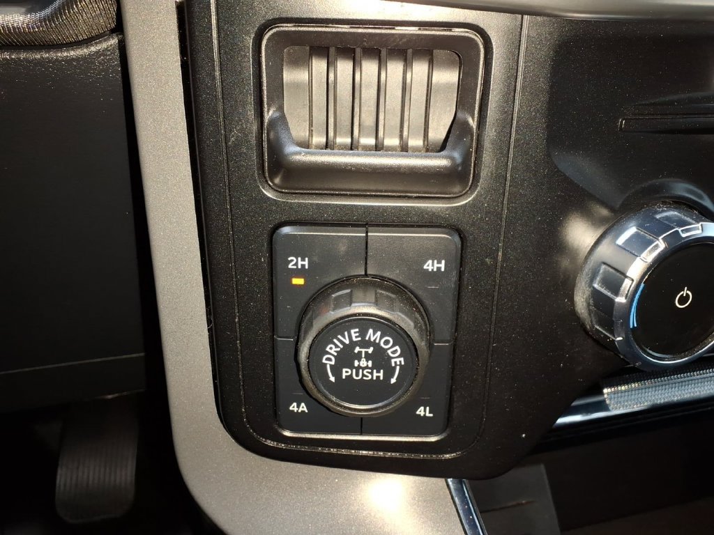 Used 2024 Ford F150 Lariat AWD/4WD image 29