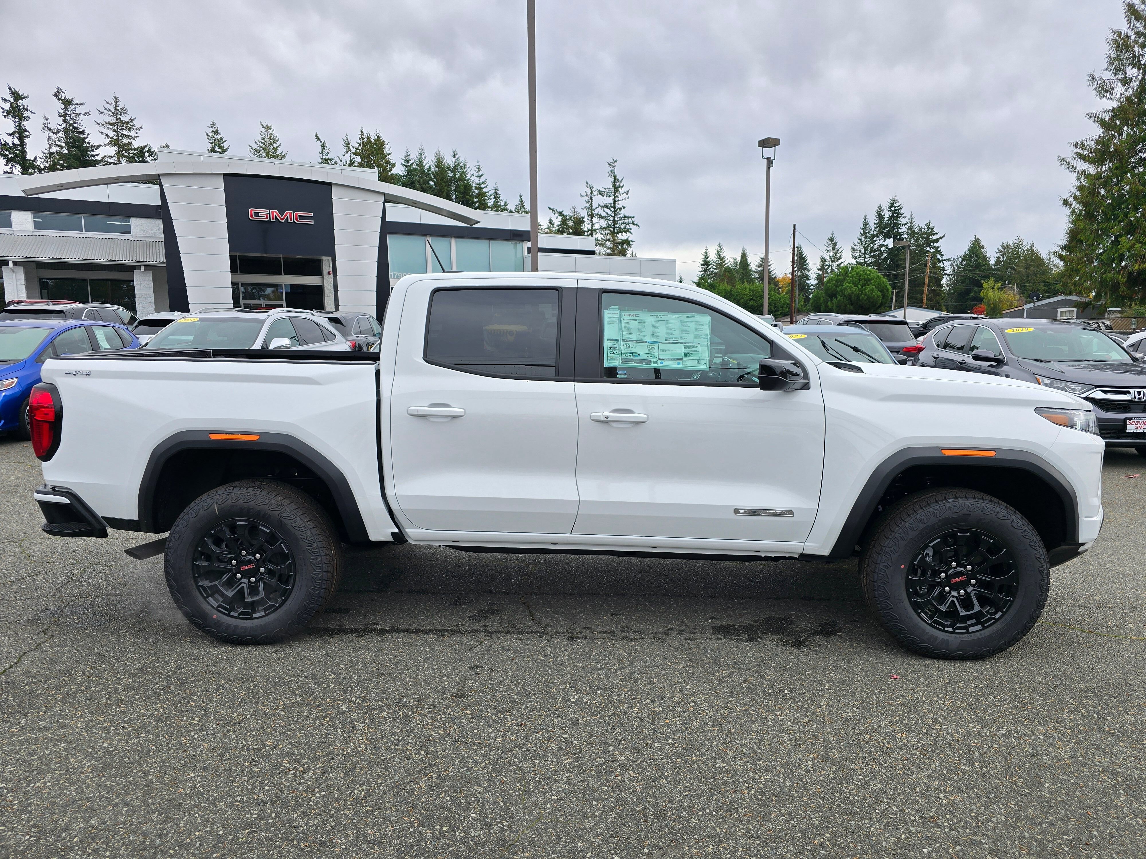 New 2026 GMC Canyon Elevation w/ Convenience Package image 8