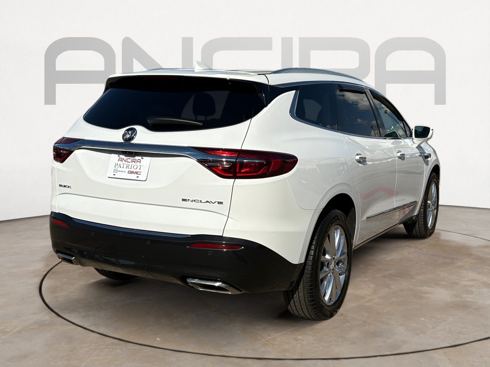 Used 2018 Buick Enclave Premium w/ Experience Buick Package FWD image 10