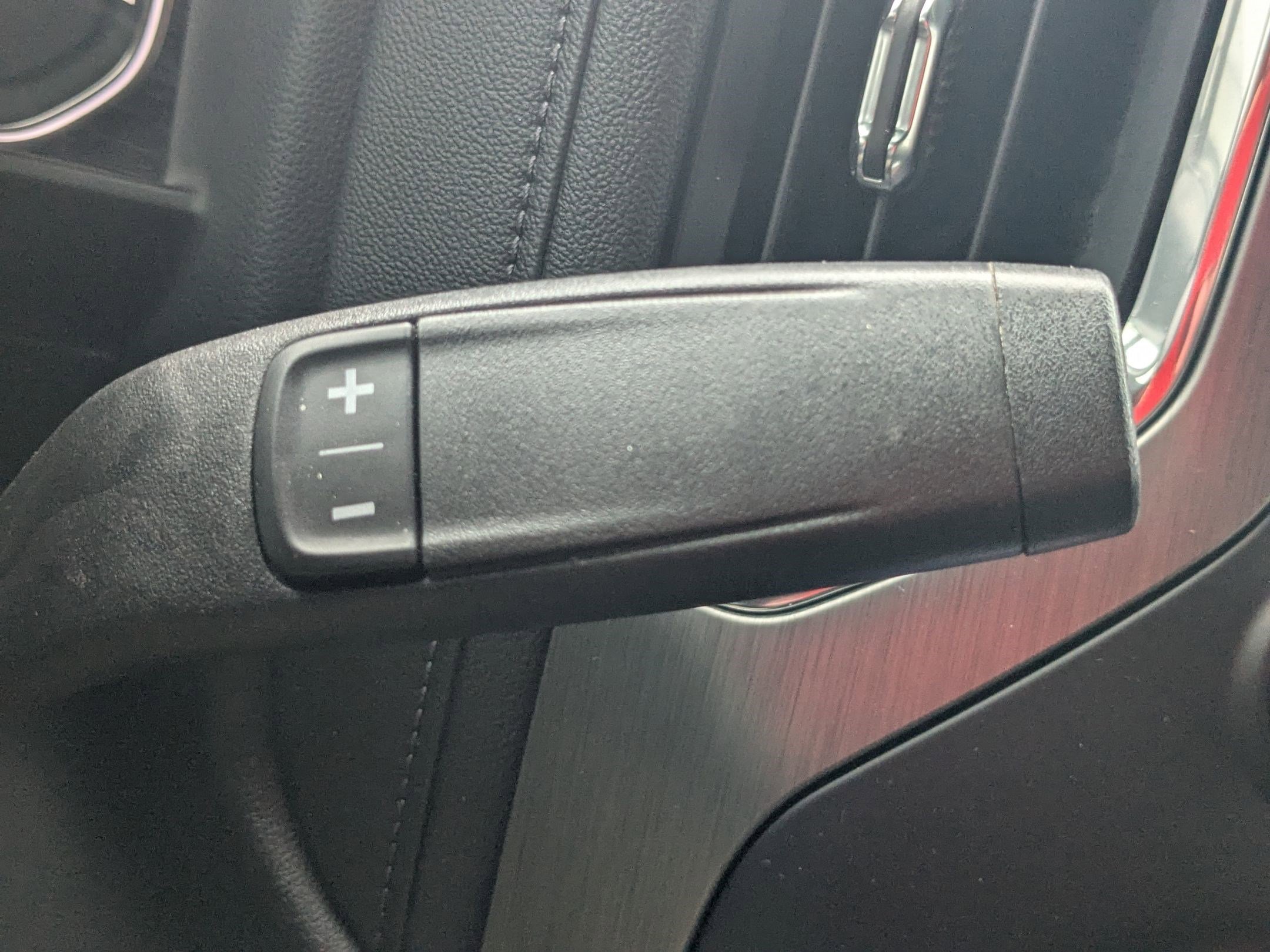 Used 2022 GMC Sierra 3500 Denali w/ Denali Ultimate Package image 28