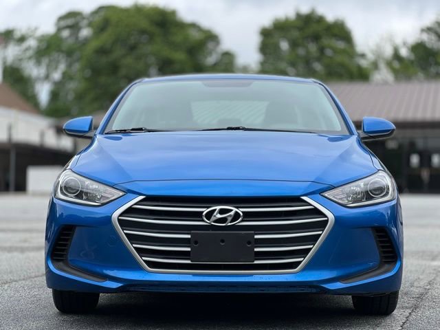 Used 2017 Hyundai Elantra SE w/ Cargo Package FWD image 2
