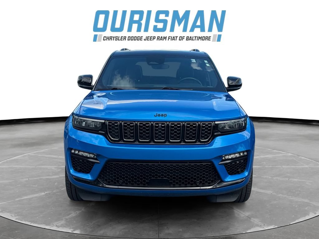 Used 2023 Jeep Grand Cherokee Summit AWD/4WD image 8
