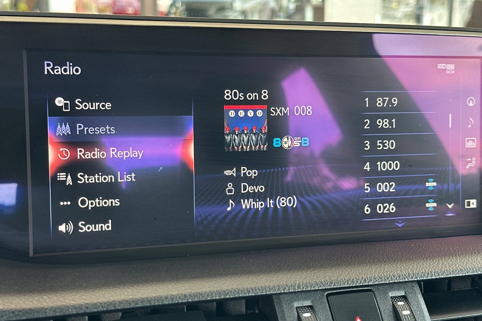 Used 2020 Lexus ES 300h w/ Premium Package FWD image 14