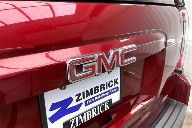 Used 2017 GMC Yukon SLT w/ Premium Edition image 32