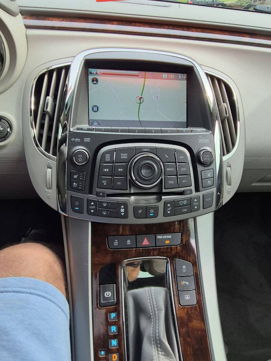 Used 2012 Buick LaCrosse Premium FWD image 10