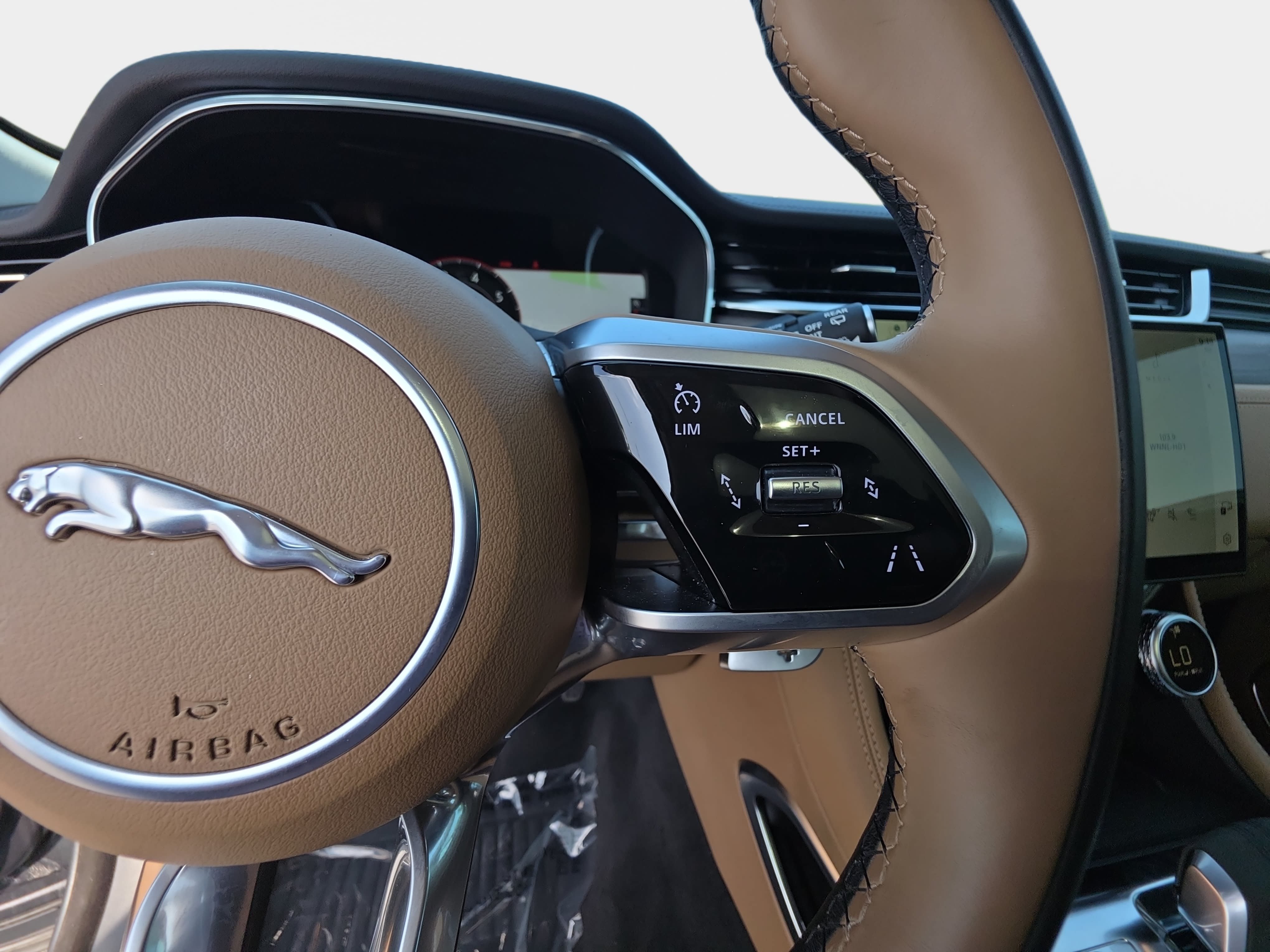 Certified 2023 Jaguar F-PACE S AWD/4WD image 18