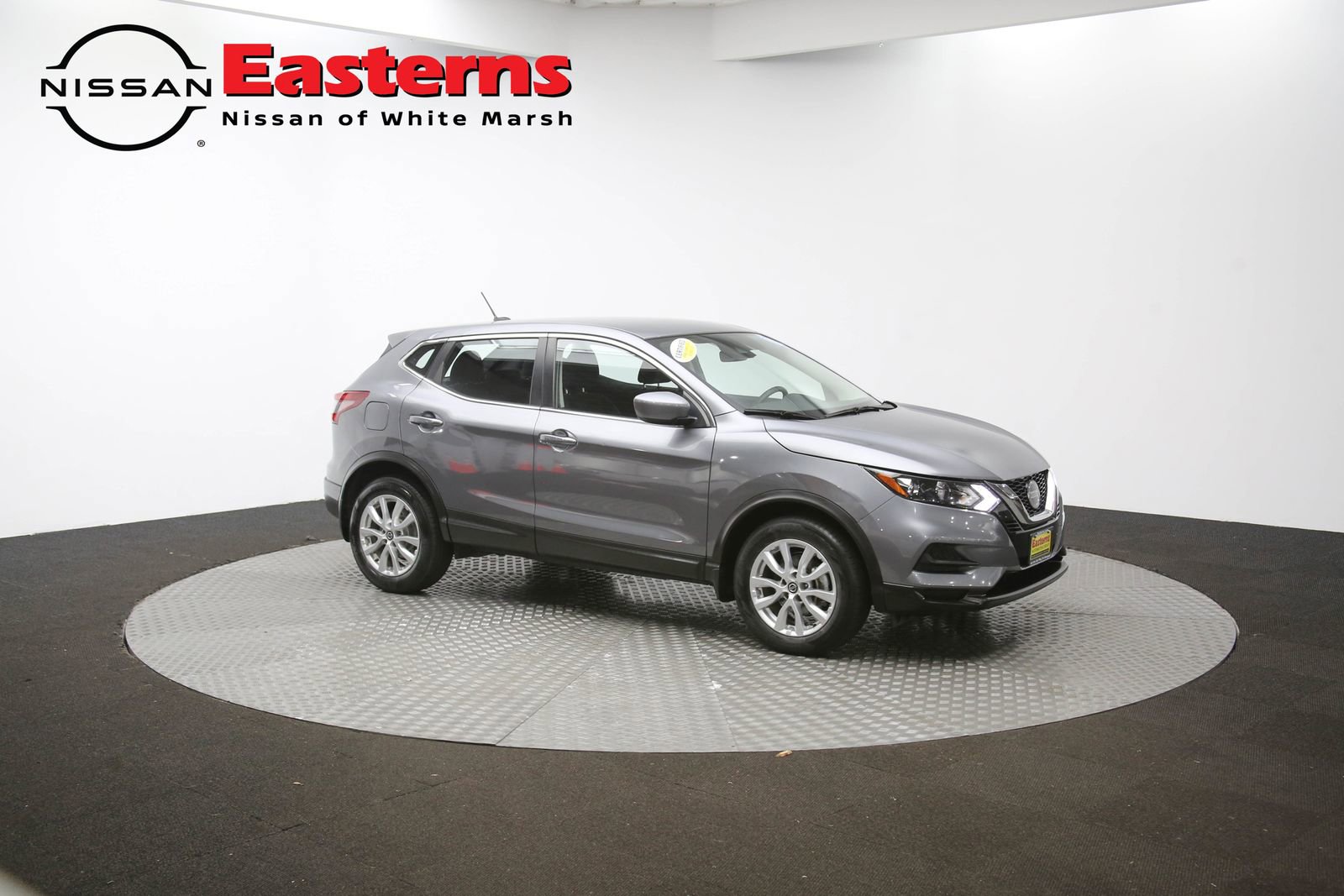 Used 2022 Nissan Rogue Sport S image 89