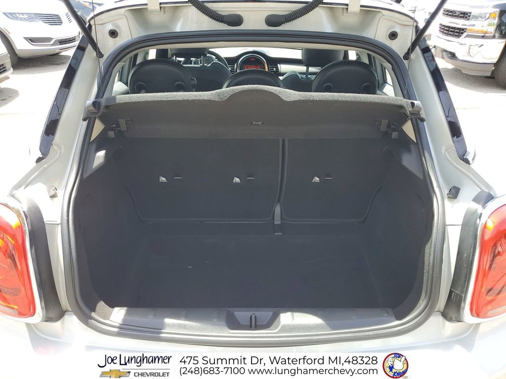 Used 2016 MINI Cooper 4-Door Hardtop FWD image 25