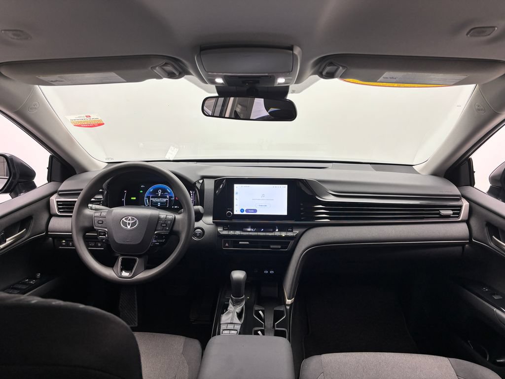 Used 2025 Toyota Camry LE FWD image 34