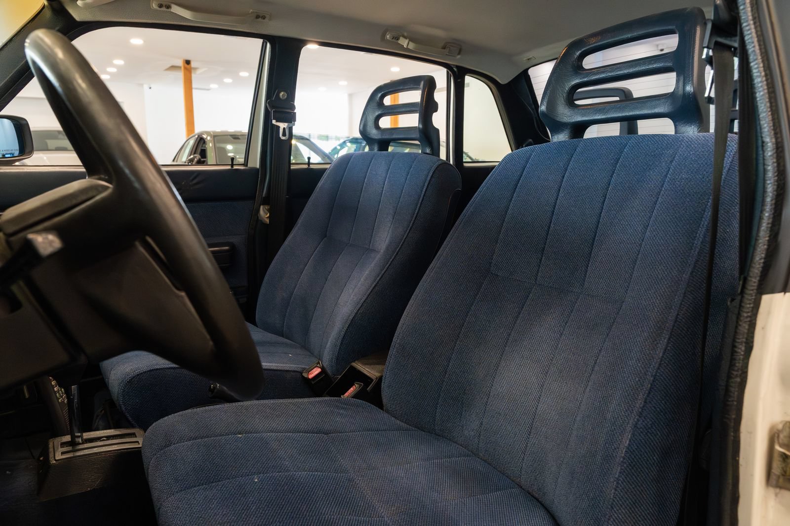 Used 1989 Volvo 240 DL RWD image 19