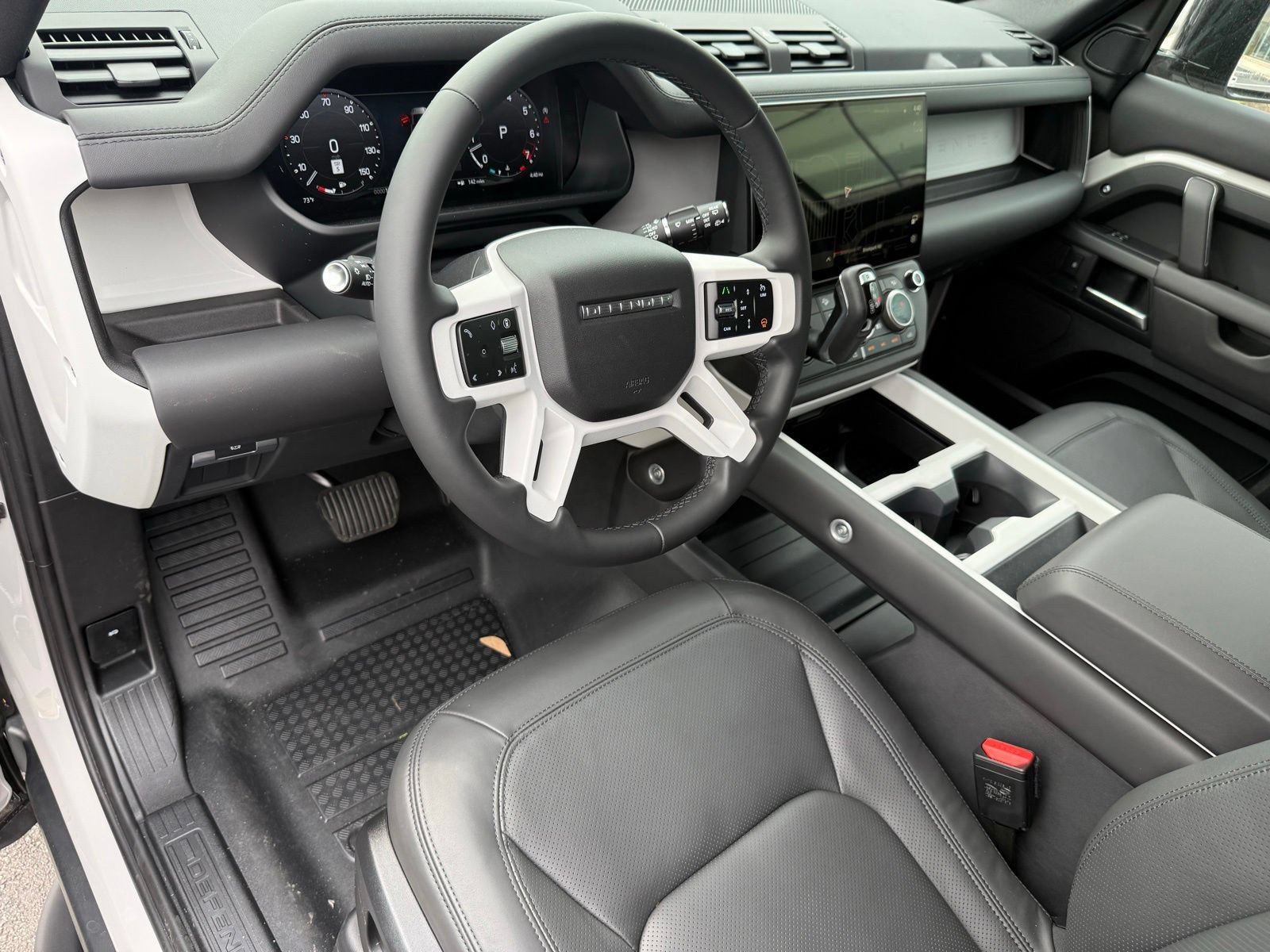 New 2026 Land Rover Defender 110 X-Dynamic SE AWD/4WD image 11