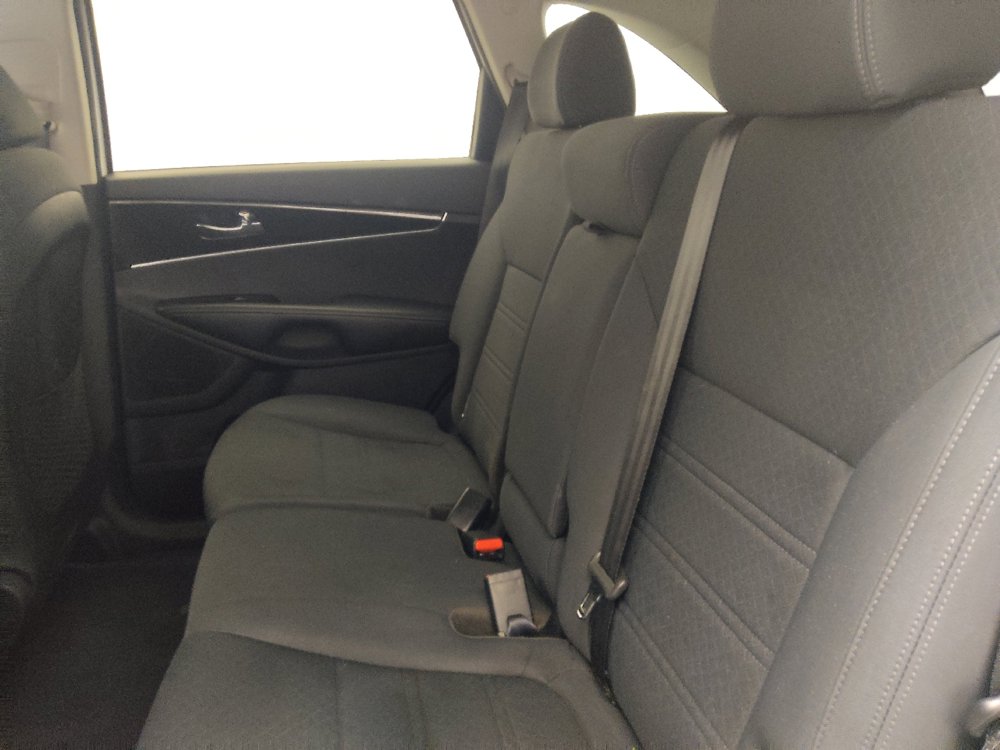 Used 2019 Kia Sorento FWD w/ LX Convenience Package image 18