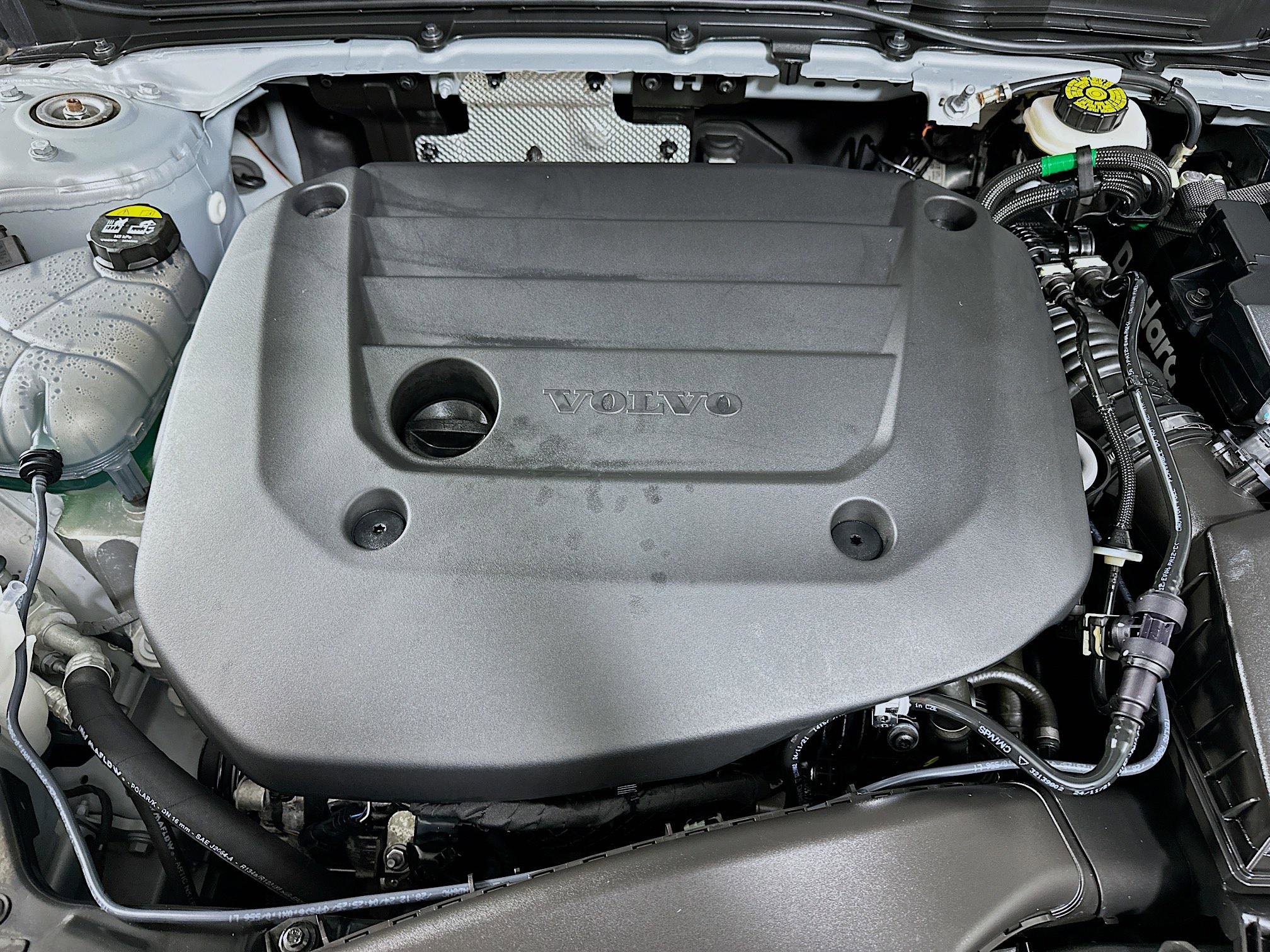Used 2025 Volvo XC40 B5 Core AWD/4WD image 36