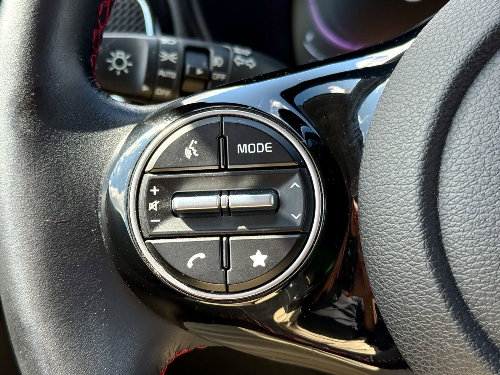 Certified 2023 Kia Soul GT-Line w/ GT-Line Technology Package image 29