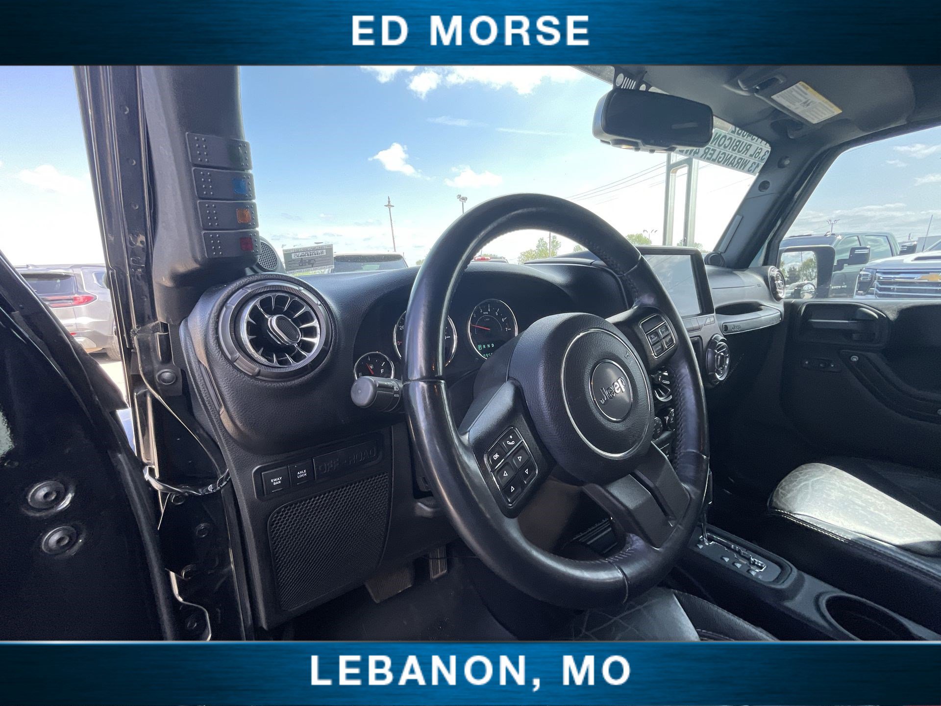 Used 2013 Jeep Wrangler Unlimited Rubicon w/ Connectivity Group image 10