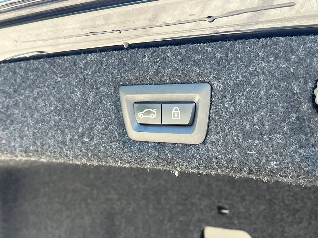 Used 2018 BMW 540i xDrive AWD/4WD image 27