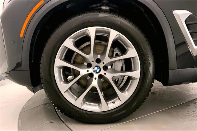New 2026 BMW X5 xDrive40i w/ Climate Comfort Package image 9
