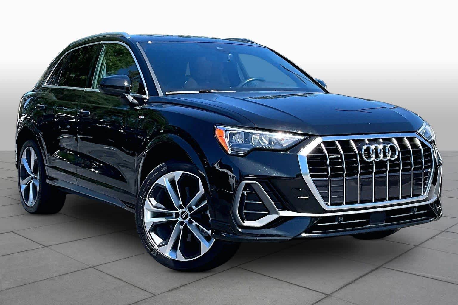 Used 2021 Audi Q3 2.0T Premium w/ Convenience Package AWD/4WD image 3