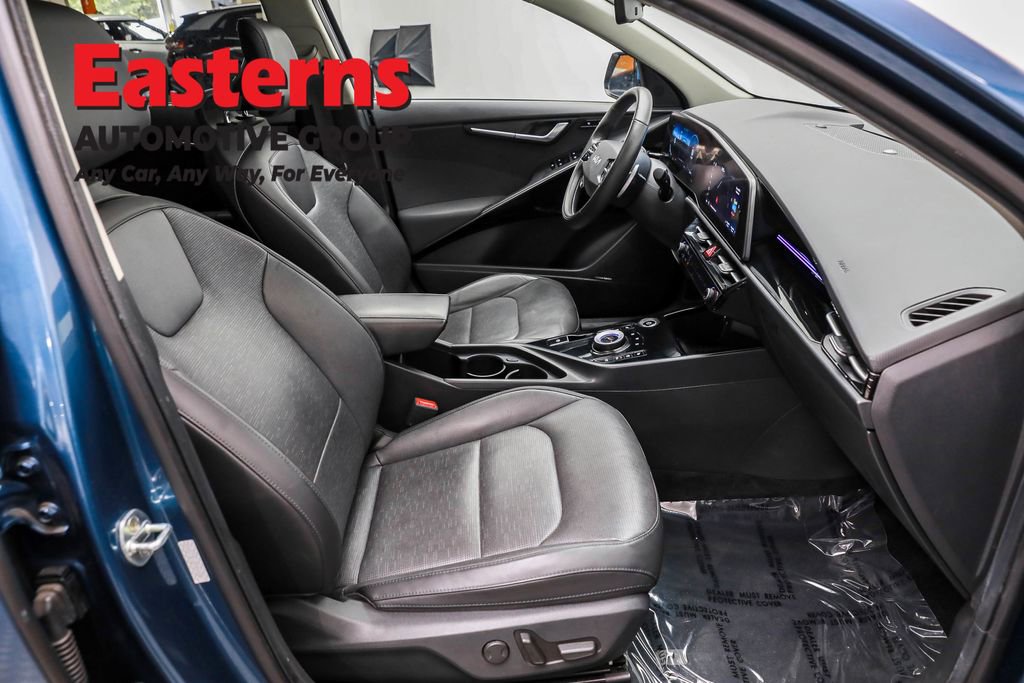 Used 2023 Kia Niro Wave w/ Wave Preserve Package image 24