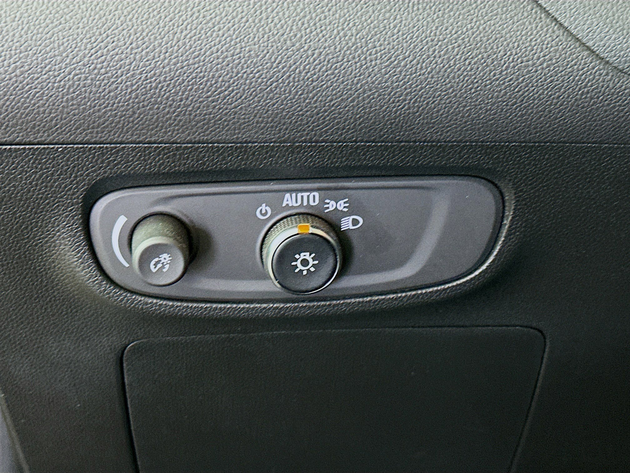 Used 2024 Buick Encore GX Sport Touring image 16