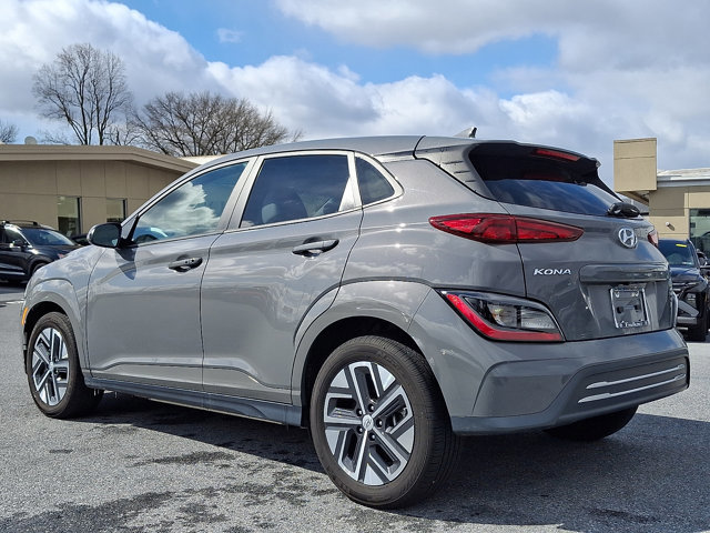 Certified 2023 Hyundai Kona SE w/ Cargo Package image 6