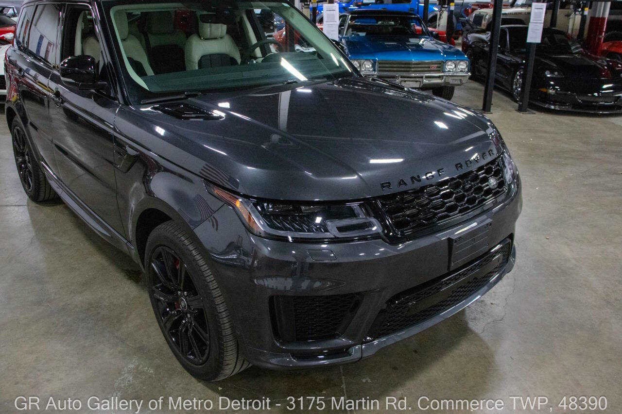 Used 2022 Land Rover Range Rover Sport HST image 13