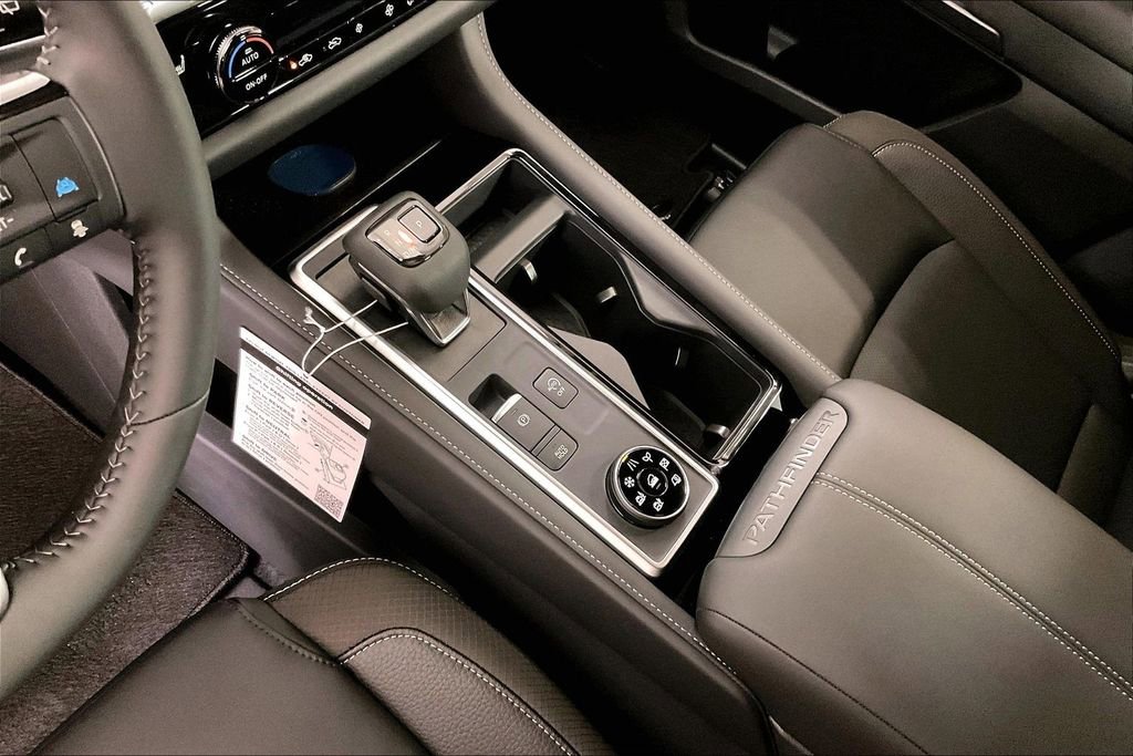 New 2026 Nissan Pathfinder SL AWD/4WD image 12