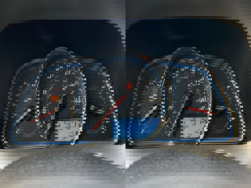 Used 2015 Toyota RAV4 Limited w/ Technology Package image 16