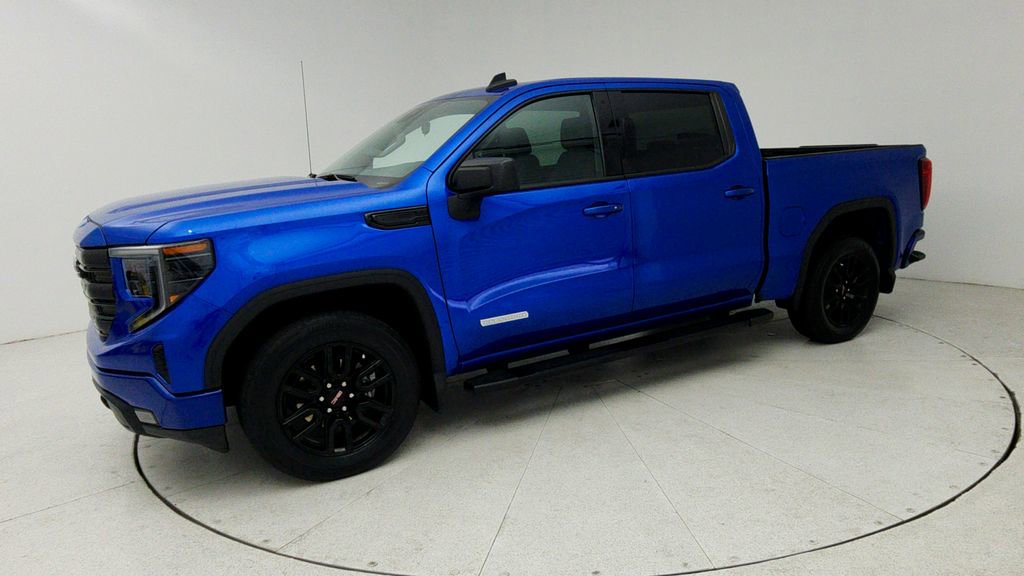Used 2023 GMC Sierra 1500 Elevation w/ LPO, Elevation Black Package RWD image 5