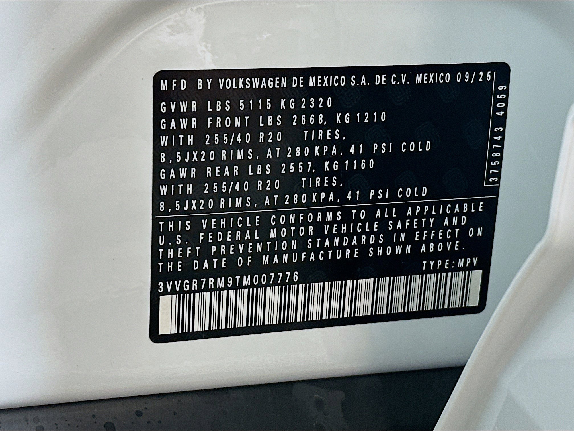 New 2026 Volkswagen Tiguan SE R-Line image 31