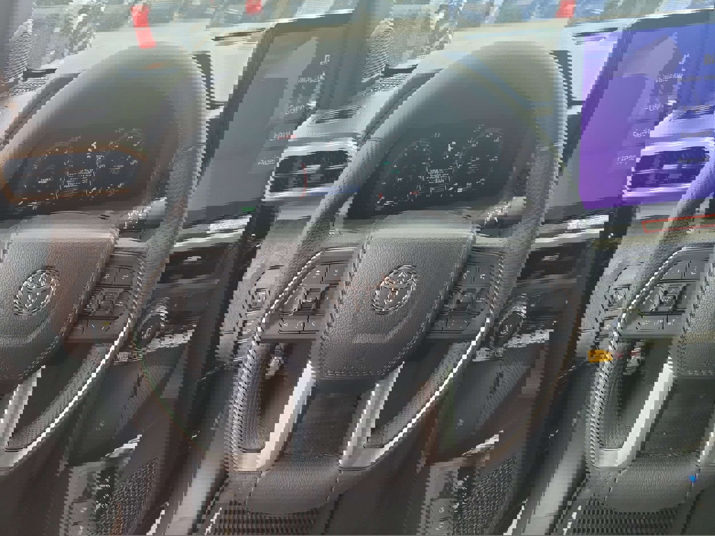 New 2025 Toyota Tacoma Limited image 27